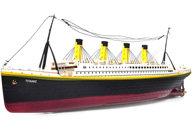 Radiostyrd båt - Titanic - 1:325 - 2,4Ghz - RTR
