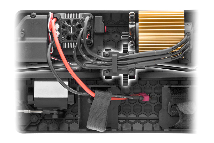 RC bil - 1:8 - QuantumR Flux 4S Muscle Car PRO BL - Svart/Röd - 4WD - 2,4Ghz - RTR
