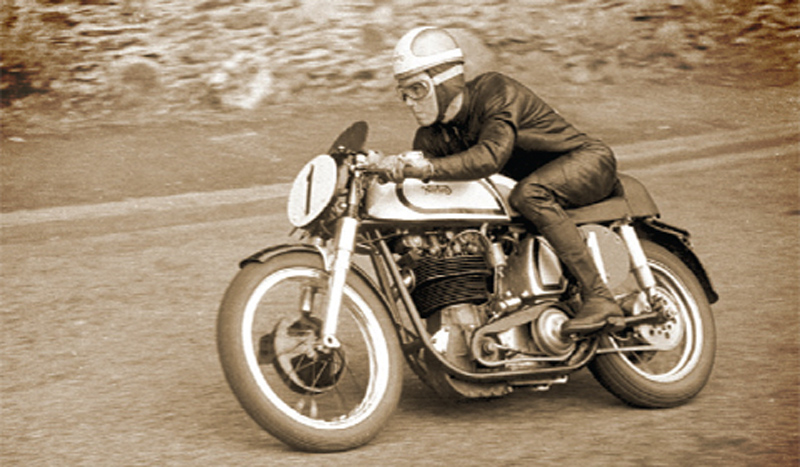 Thumbnail 680 f�r Byggmodell motorcykel - 1951 Norton Manx 500cc - 1:9 - Italieri
