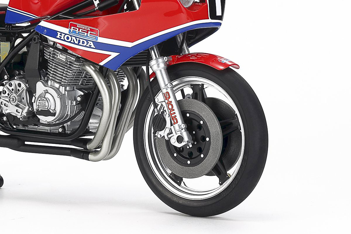 Thumbnail 740 f�r Byggmodell MC - Honda RS1000 Endurance Racer - 1:12 - Tamiya